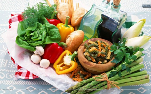 Dress the Table with Local Summer Produce