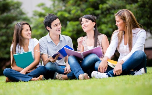 Happy Campus Dating