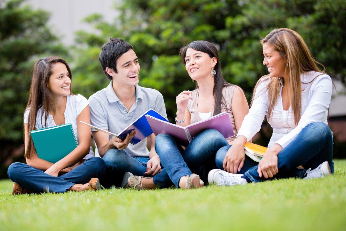 Happy Campus Dating