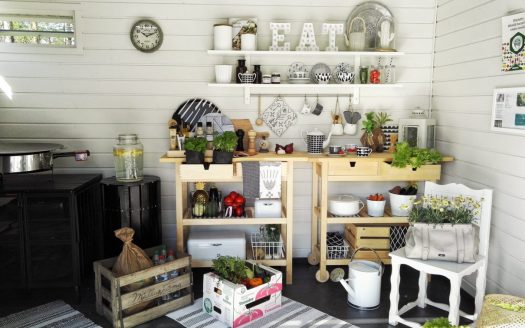 Best edible plants you can grow in your tiny apartment- Ann Arbor Apartments managed by CMB